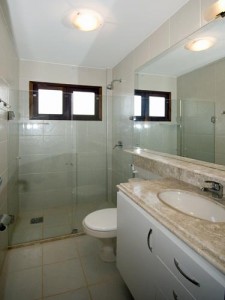 Salle de bains et toilettes